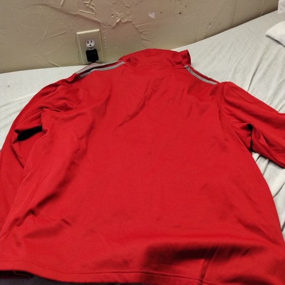 Gently used Chicago bulls sweater - Picture 5 of 5